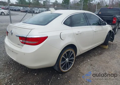 2016 Buick Verano Sport Touring Group z USA, uszkodzony, nr VIN 1G4PW5SK2G4136802